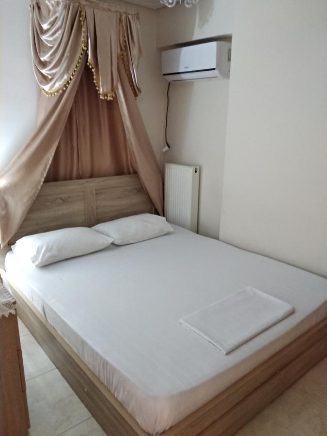 Penthouse Deluxe Apartment At Пірей Екстер'єр фото
